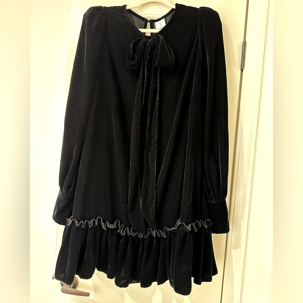 The vampire’s wife x h&m dress